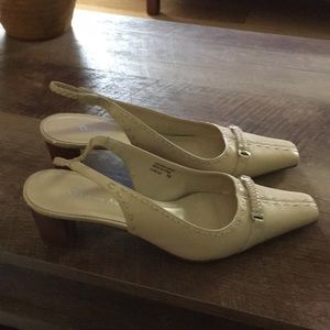 E Welsh leather upper pumps